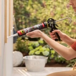 UHU® UHU Poly Max Montagekleber Sofort Power Weiß 425 G 13 UHU® UHU Poly Max Montagekleber Sofort Power Weiß 425 G -Innenfarben Verkauf 2849008 A01